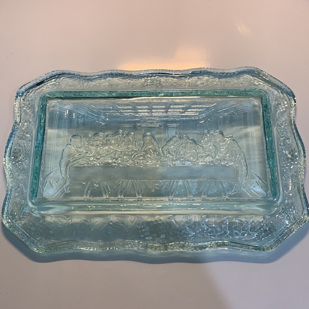Tiara Glass Plate Blue Last Supper - Picture 5 of 13